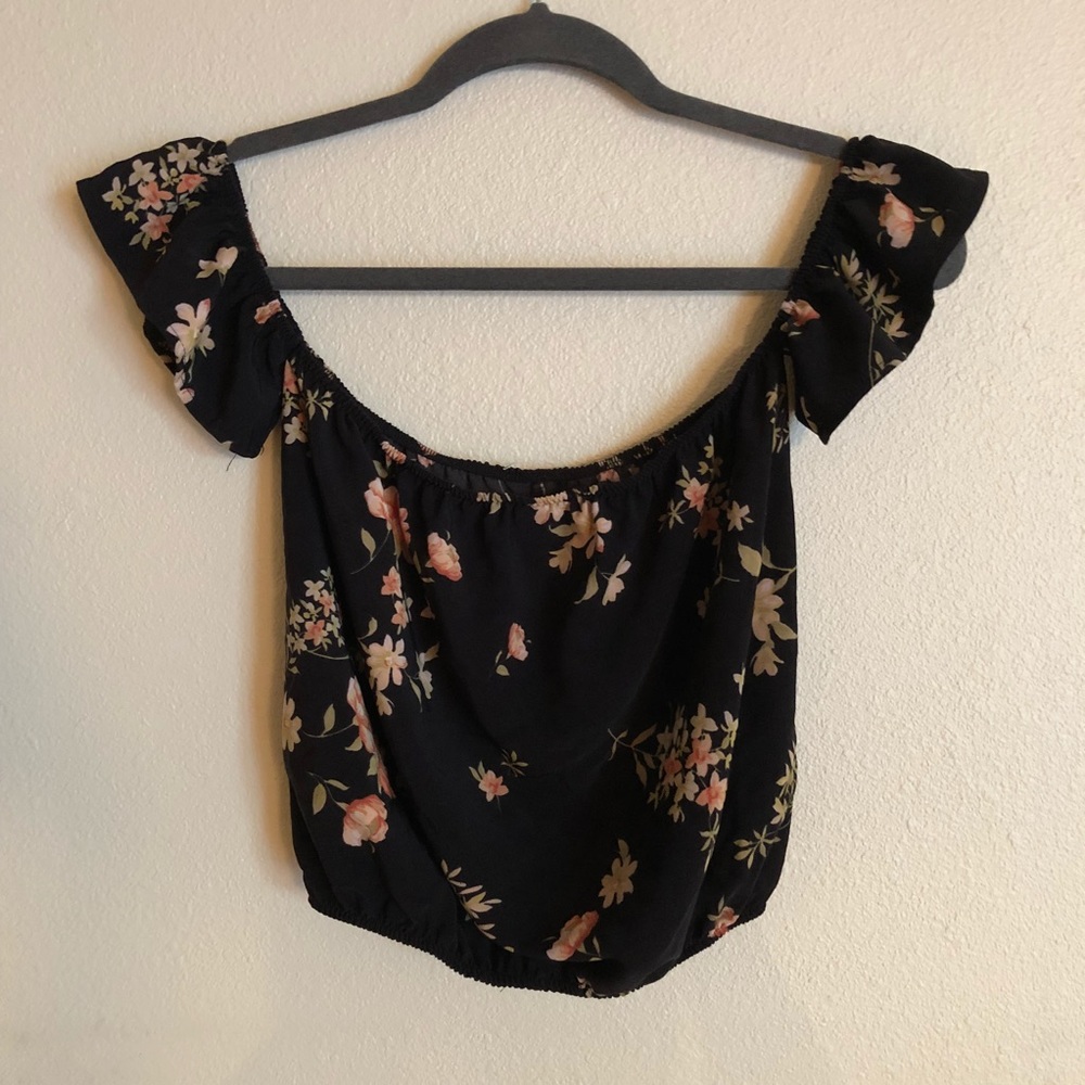 NWOT Brandy Melville Black Lily Floral Beccah Top